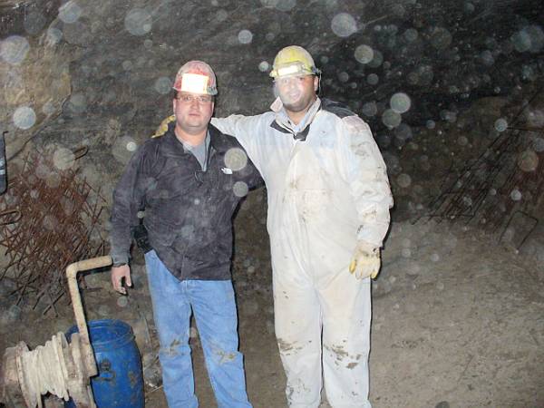 in der sogenannten "Grauen Halle" auf halbem Weg zur "Schwarzen Donau"